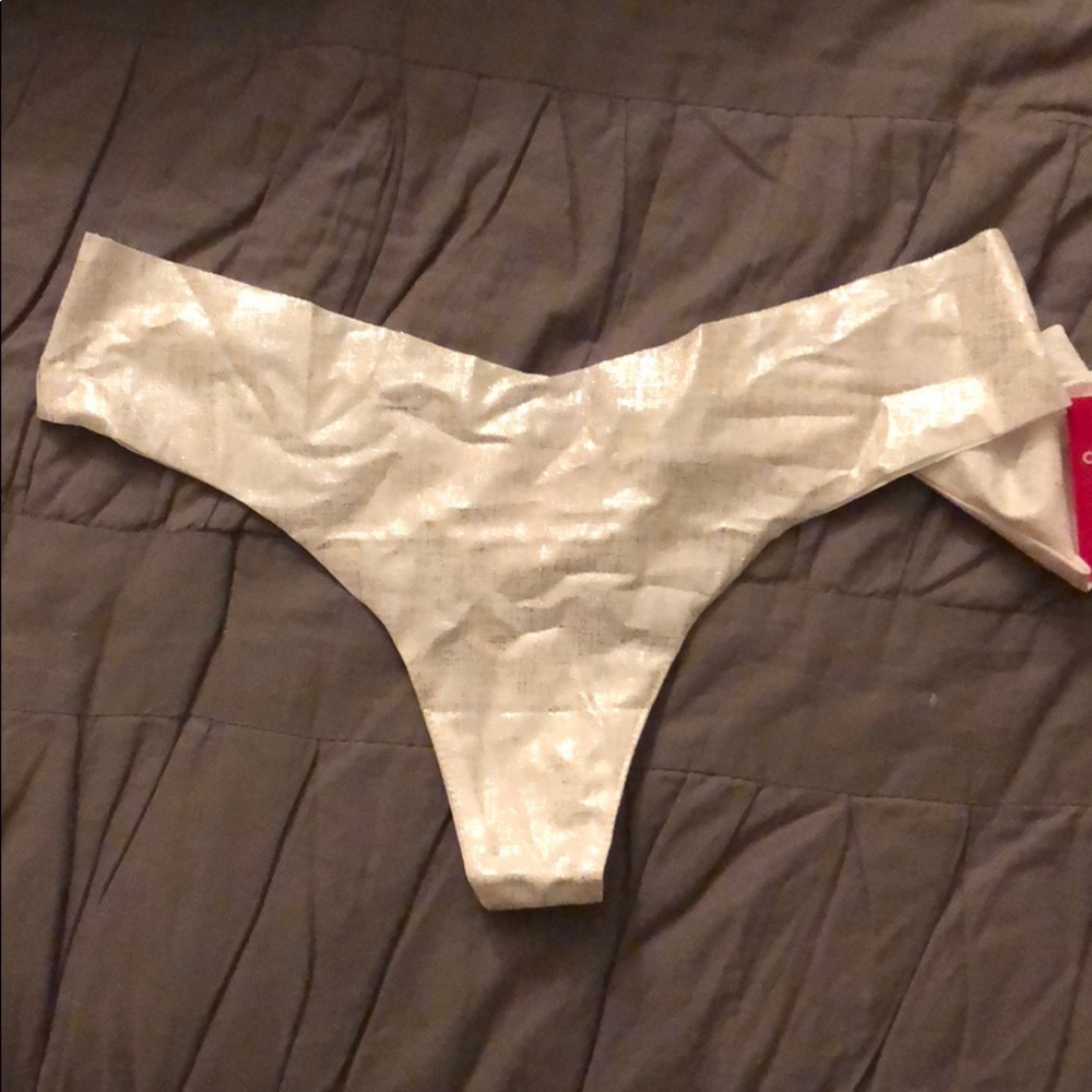Commando thong - Picture 2 of 3